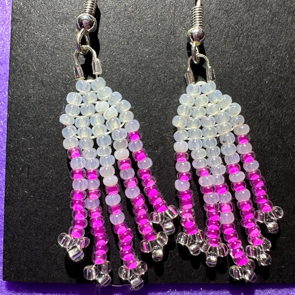 Small Pink, Silver, and Pearl Beaded Earrings New - Picture 3 of 5